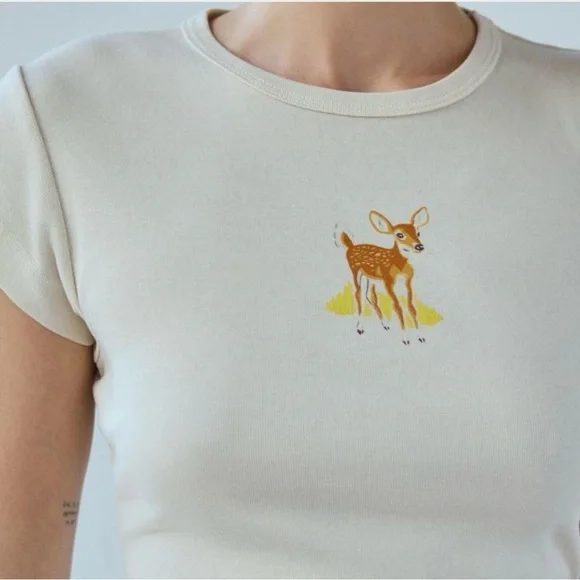 BNWT: Cute Deer Graphic Tee by Future State for Urban Outfitters Small in Ivory - Picture 2 of 6